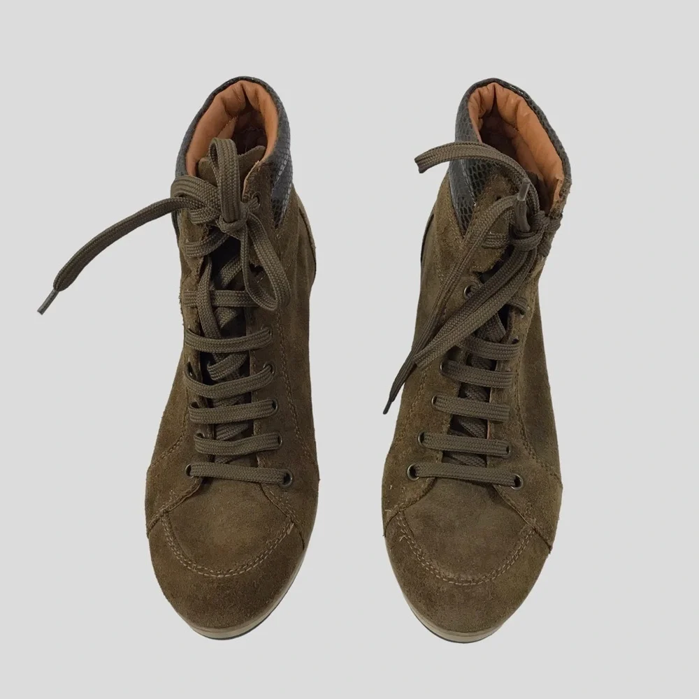 Geox Respira olive green Suede Wedge Sneakers  Size 37 EU/ 6.5 US